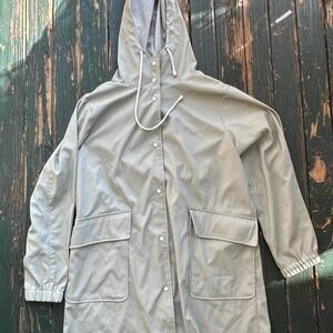 ZARA light grey  raincoat with hood and pockets. Size L